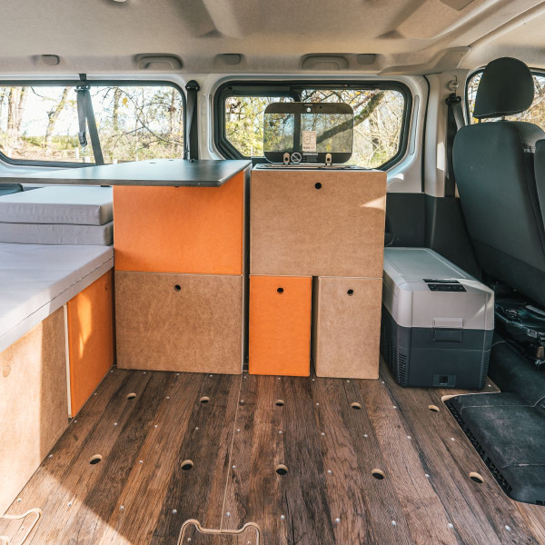 dormir en Nissan NV300 / Primastar Combi dormir en Nissan NV300 / Primastar Combi