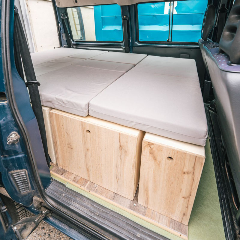 Cama de 131 cm de ancho