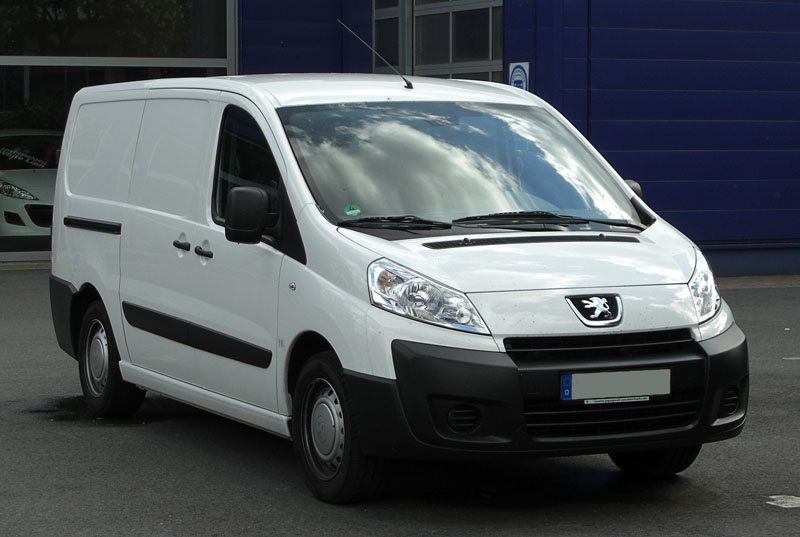 Primera versi&oacute;n del Peugeot Expert 2